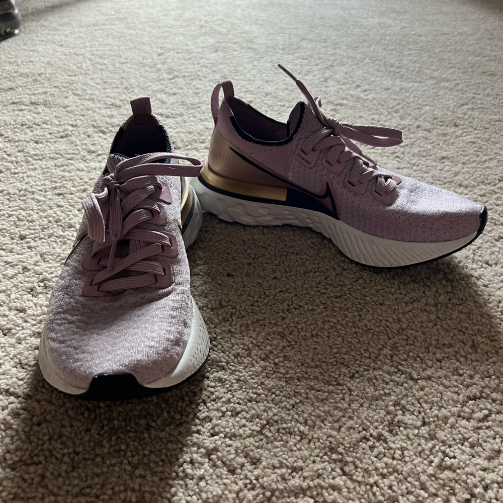 Nike FlyKnit React Shoes